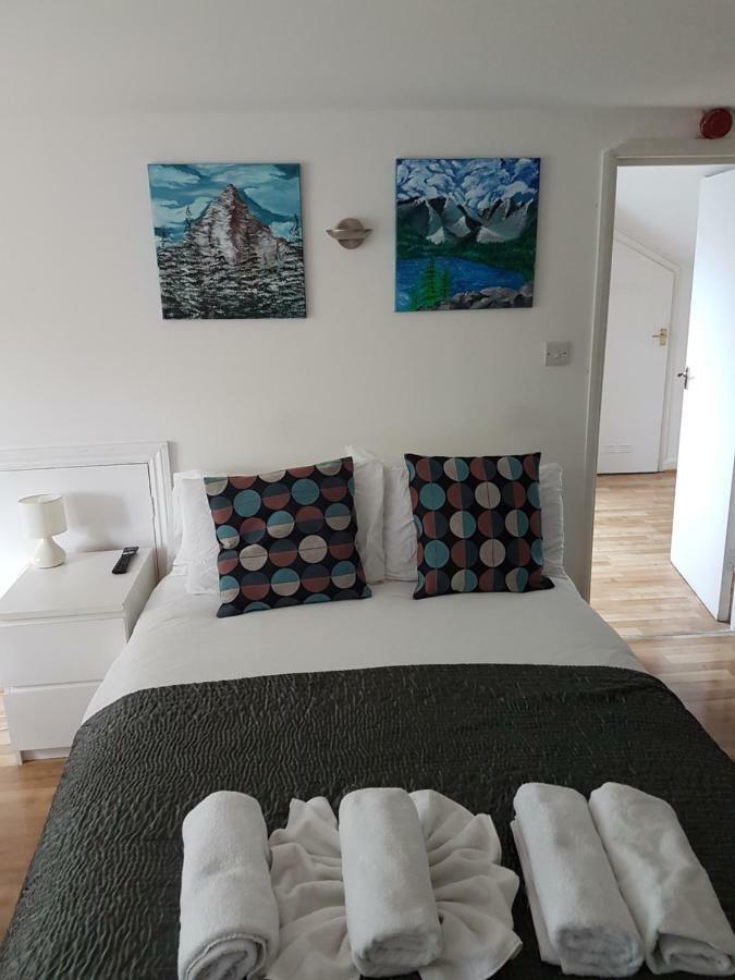 London Queen Park Apartments Esterno foto