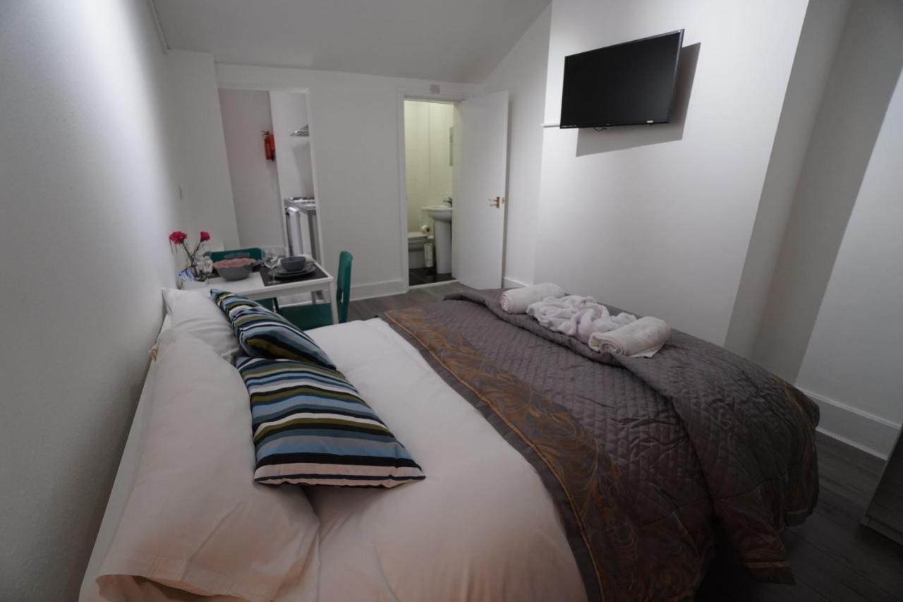 London Queen Park Apartments Esterno foto